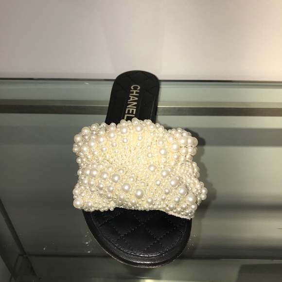 Chanel 10mm Cascade of Pearls (Sold in Store) - Picture 2 of 2